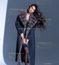 Пальто женское с соболь аукционный